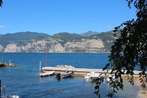 An der schönen Bucht von Campagnola, nur 2,5km nördlich von Malcesine